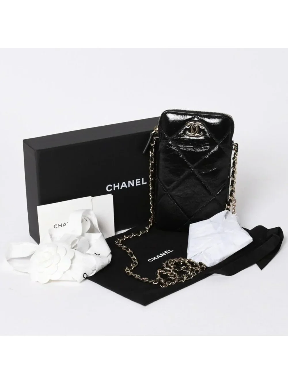Chanel Chain Shoulder Shiny Patent Leather Quilted CC Logo Phone Case